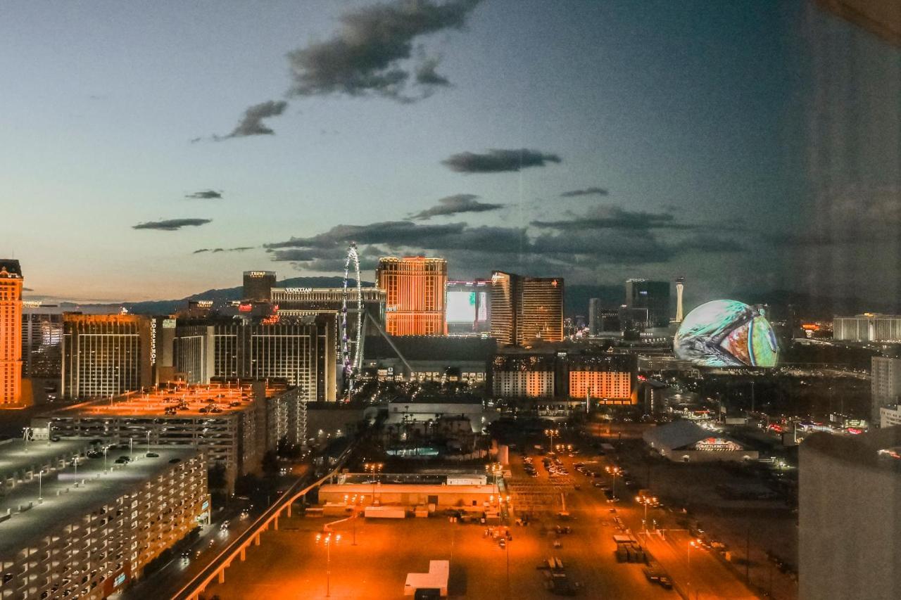 No Resort Fees-Mgm Stripview Adjoining Suites F1 View Лас Вегас Екстериор снимка